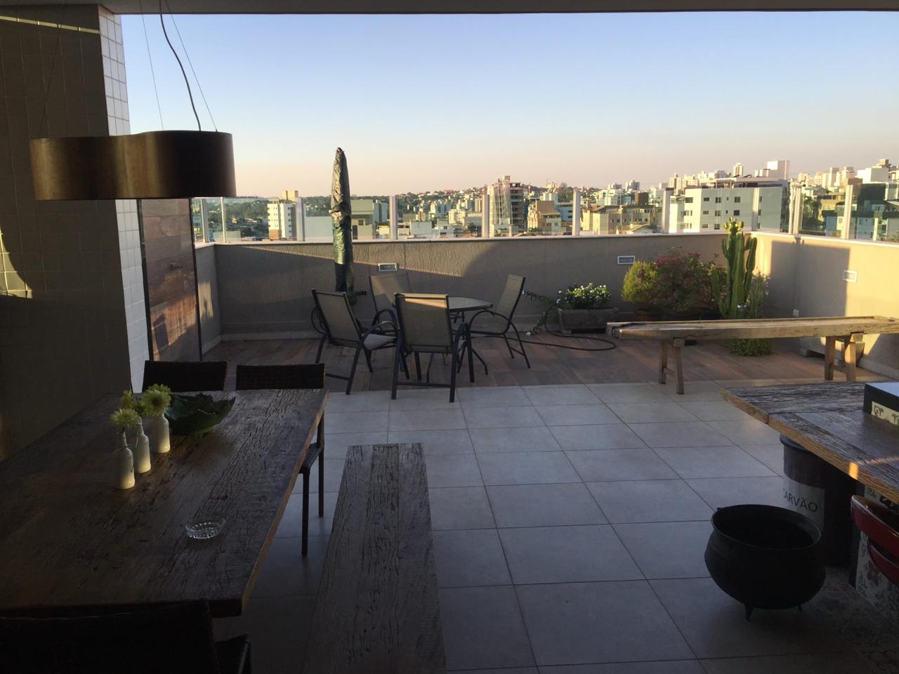 Reforma de Cobertura — Castelo