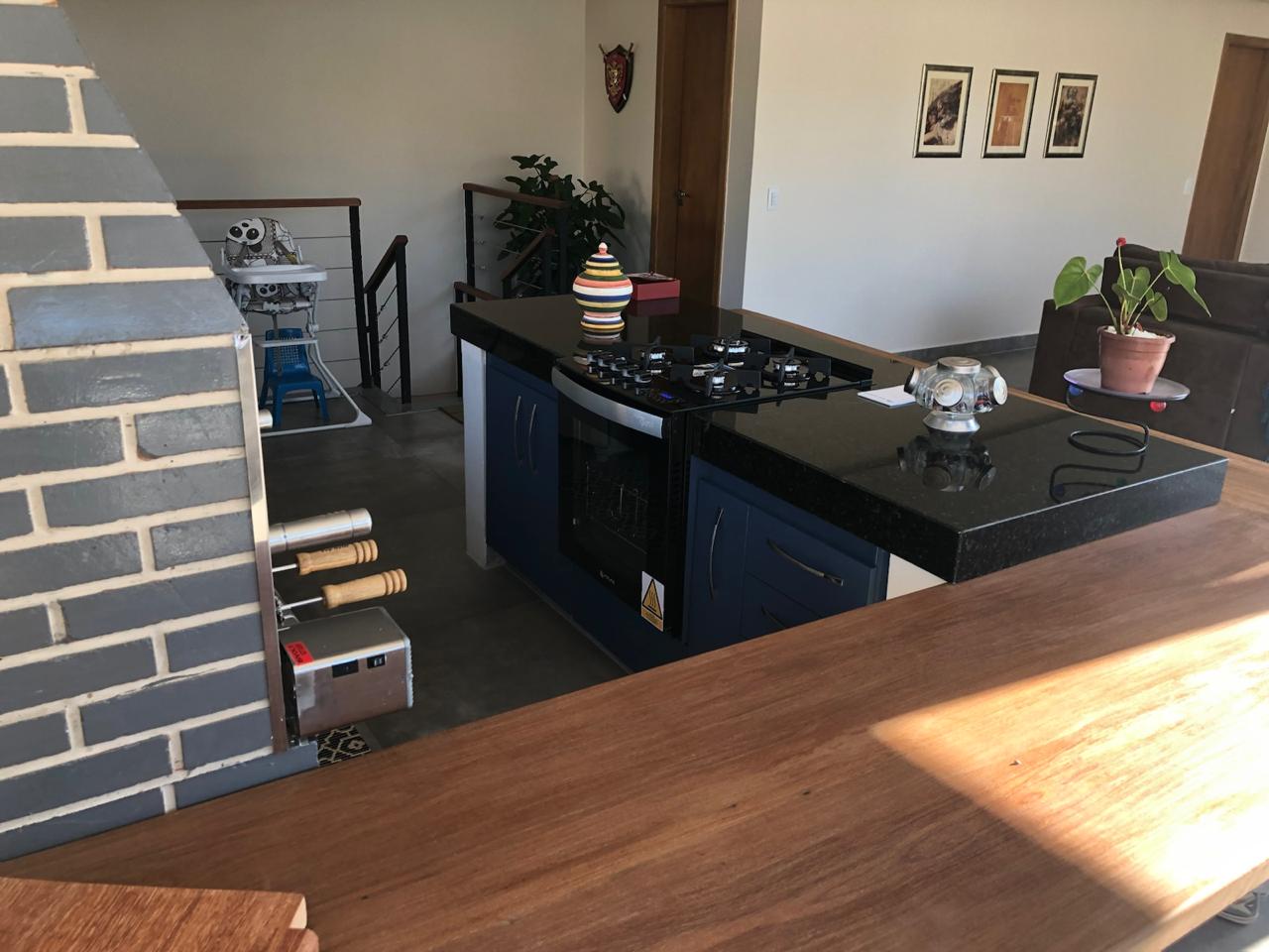 Construção de Cobertura — Dona Clara