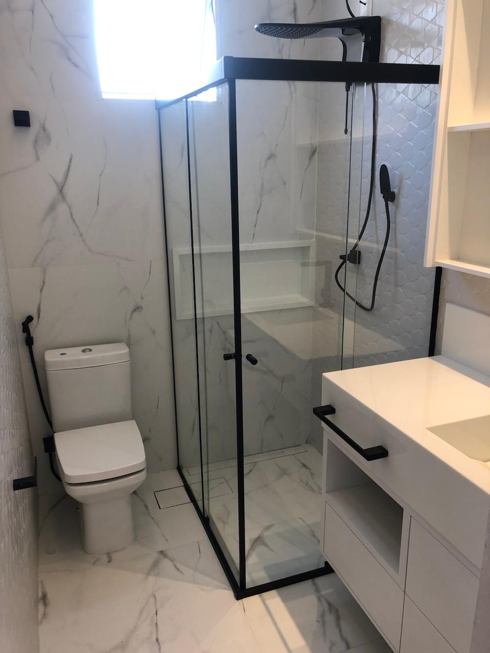 Depois — Banheiro Social