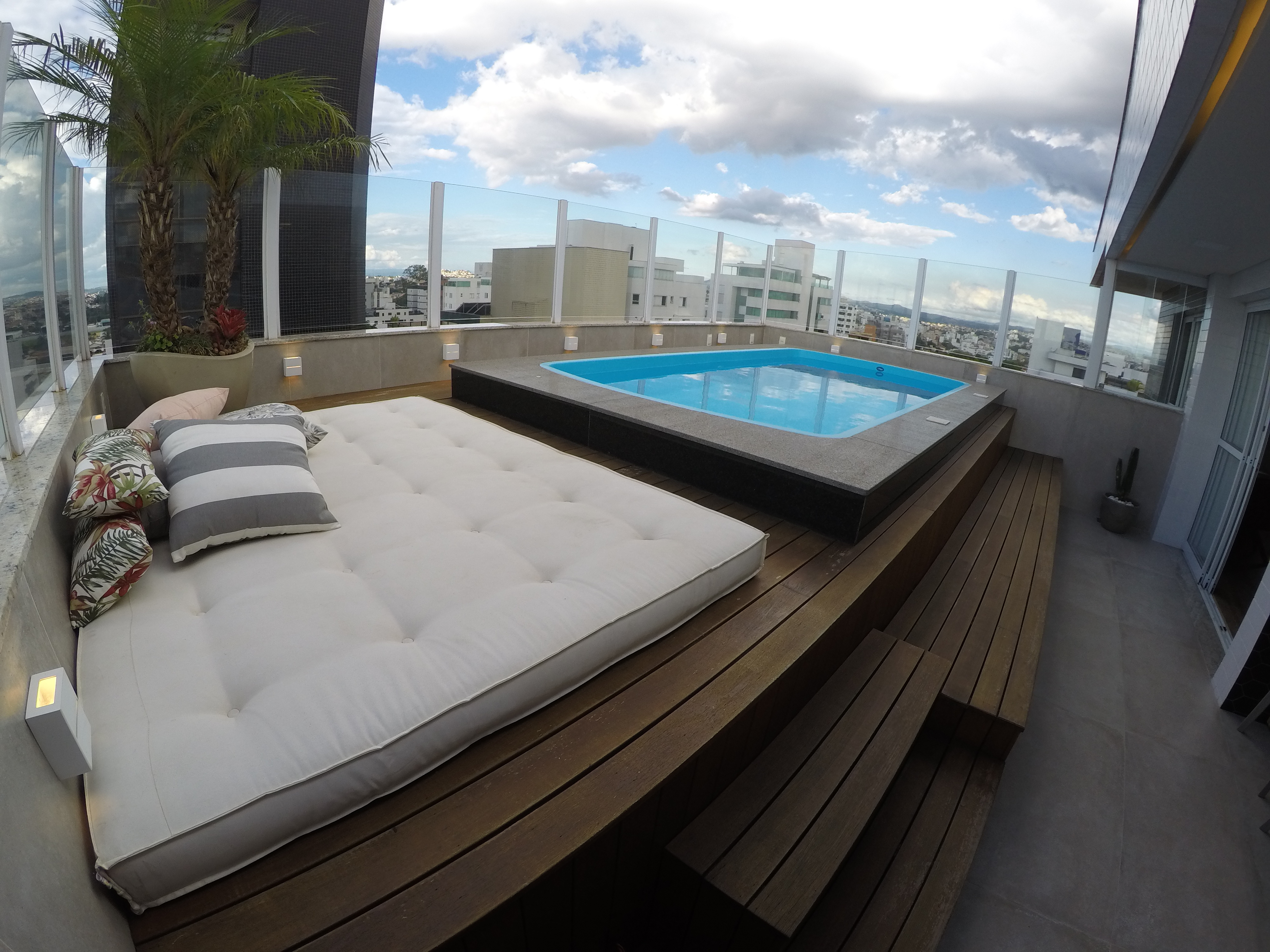 Cobertura com Piscina — Liberdade