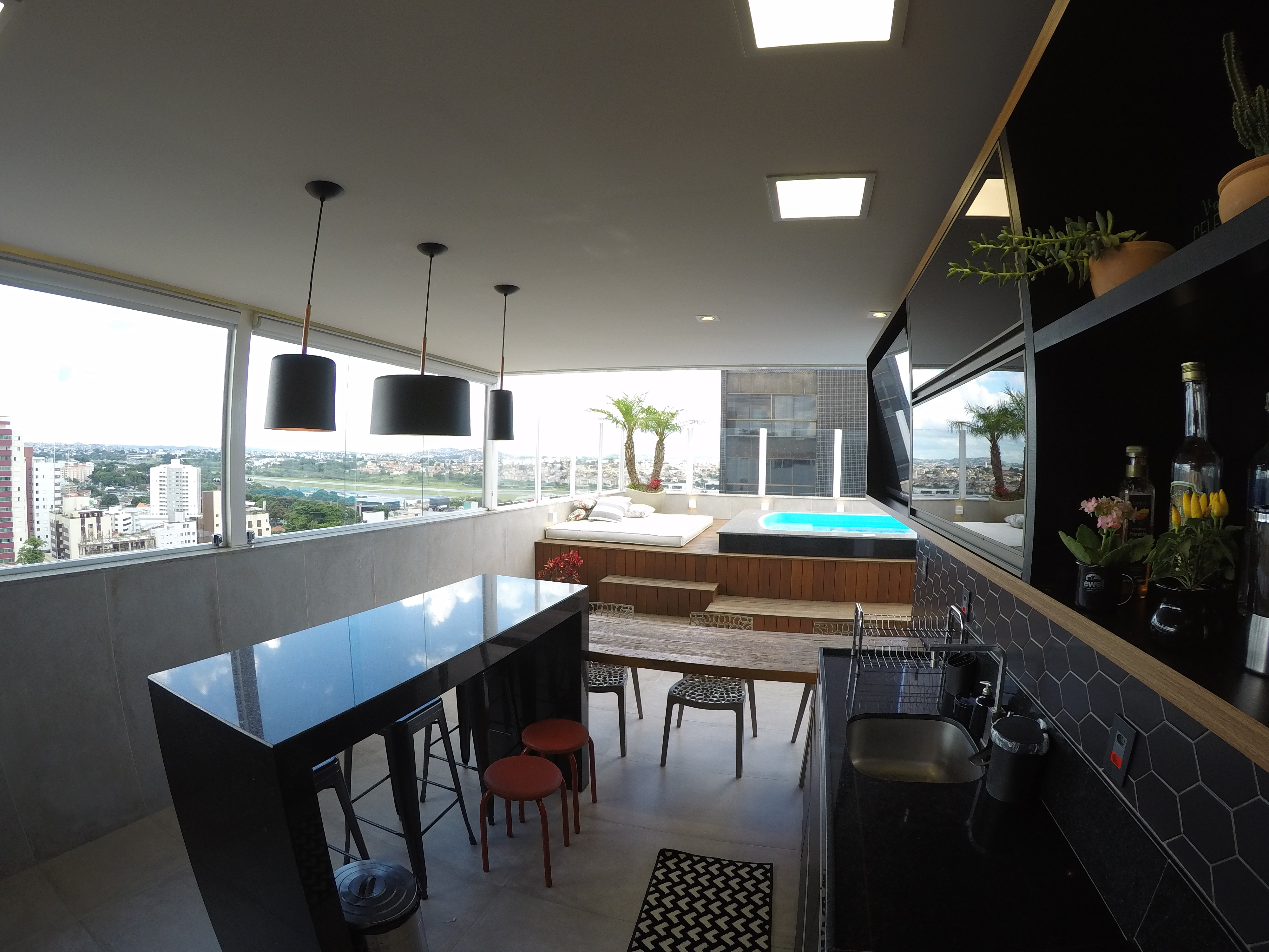 Cobertura com Piscina — Liberdade