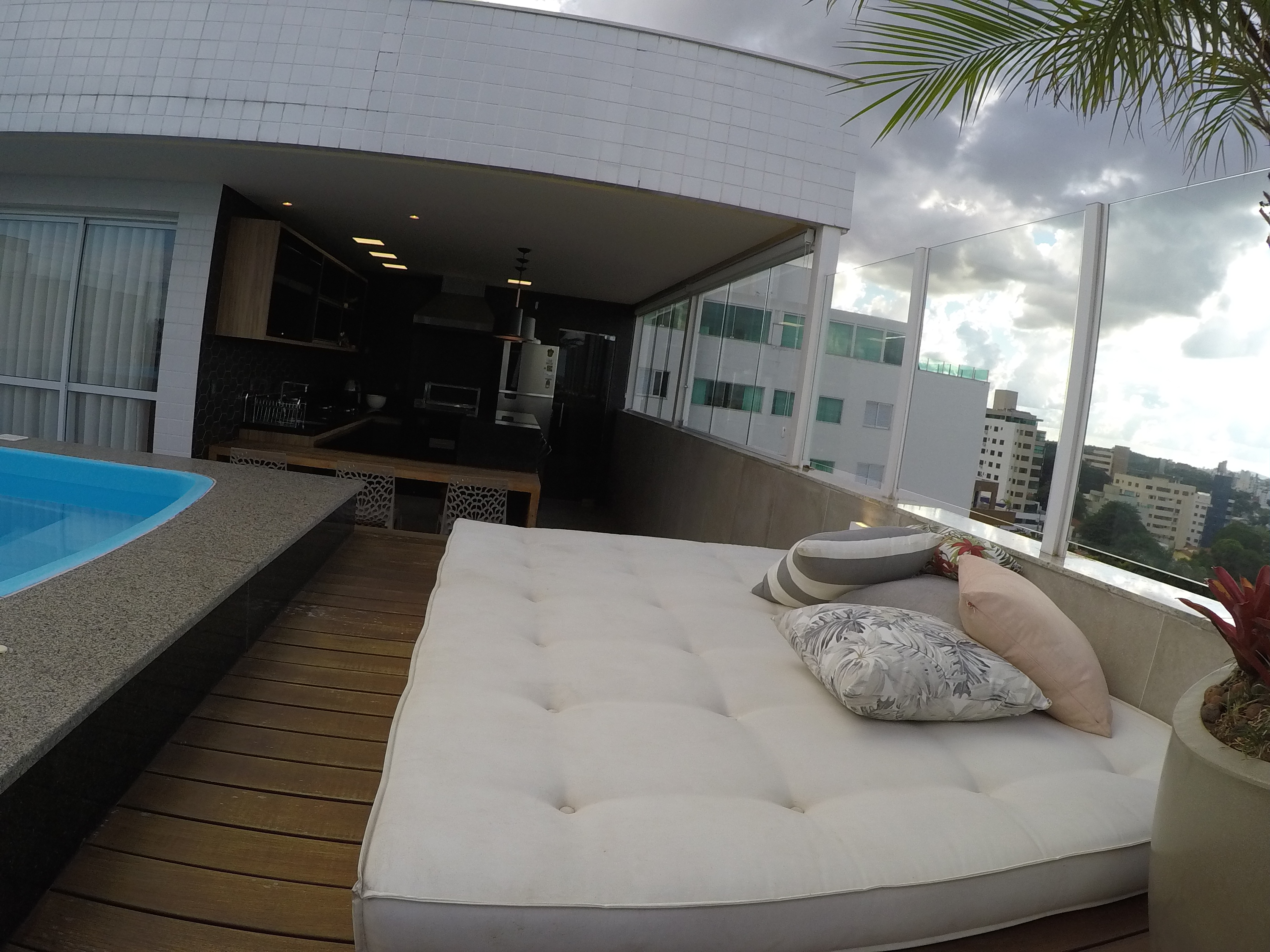 Cobertura com Piscina — Liberdade