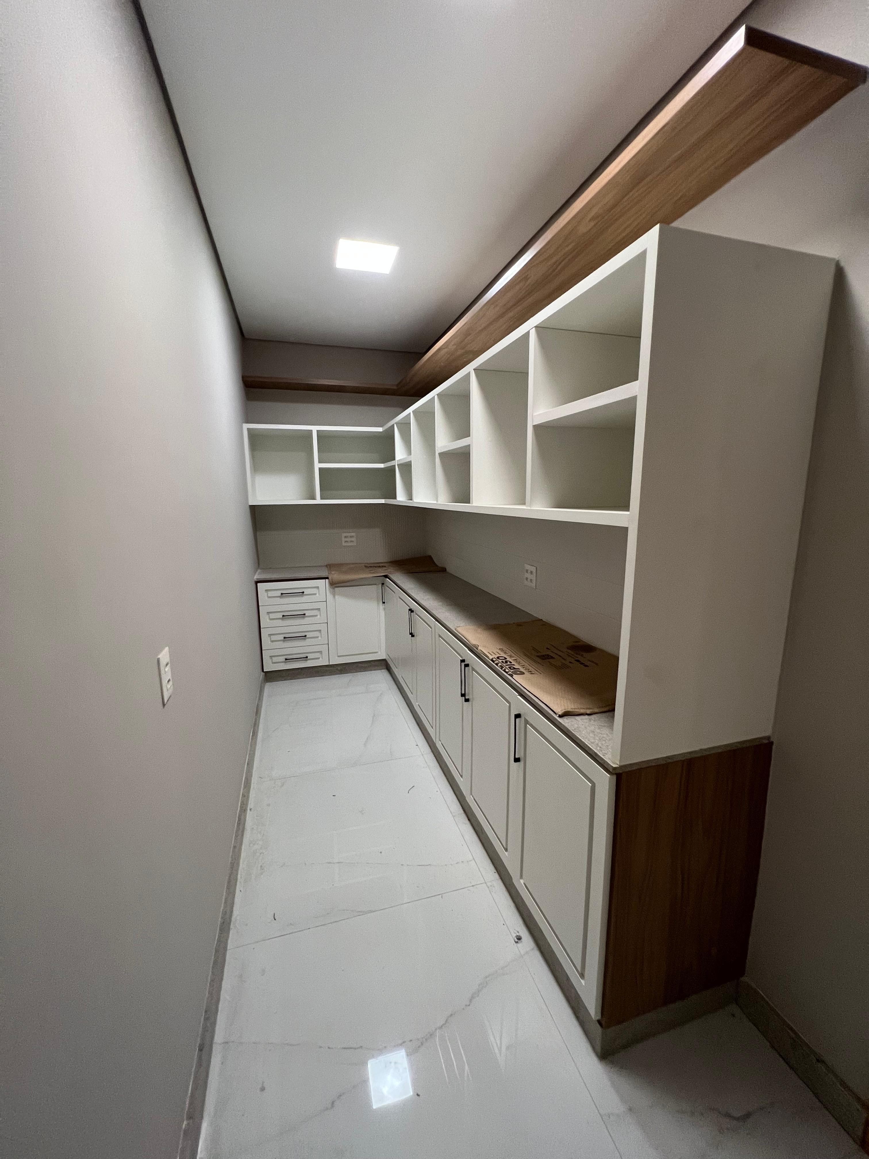 Casa em Condomínio — Quintas dos Ipês