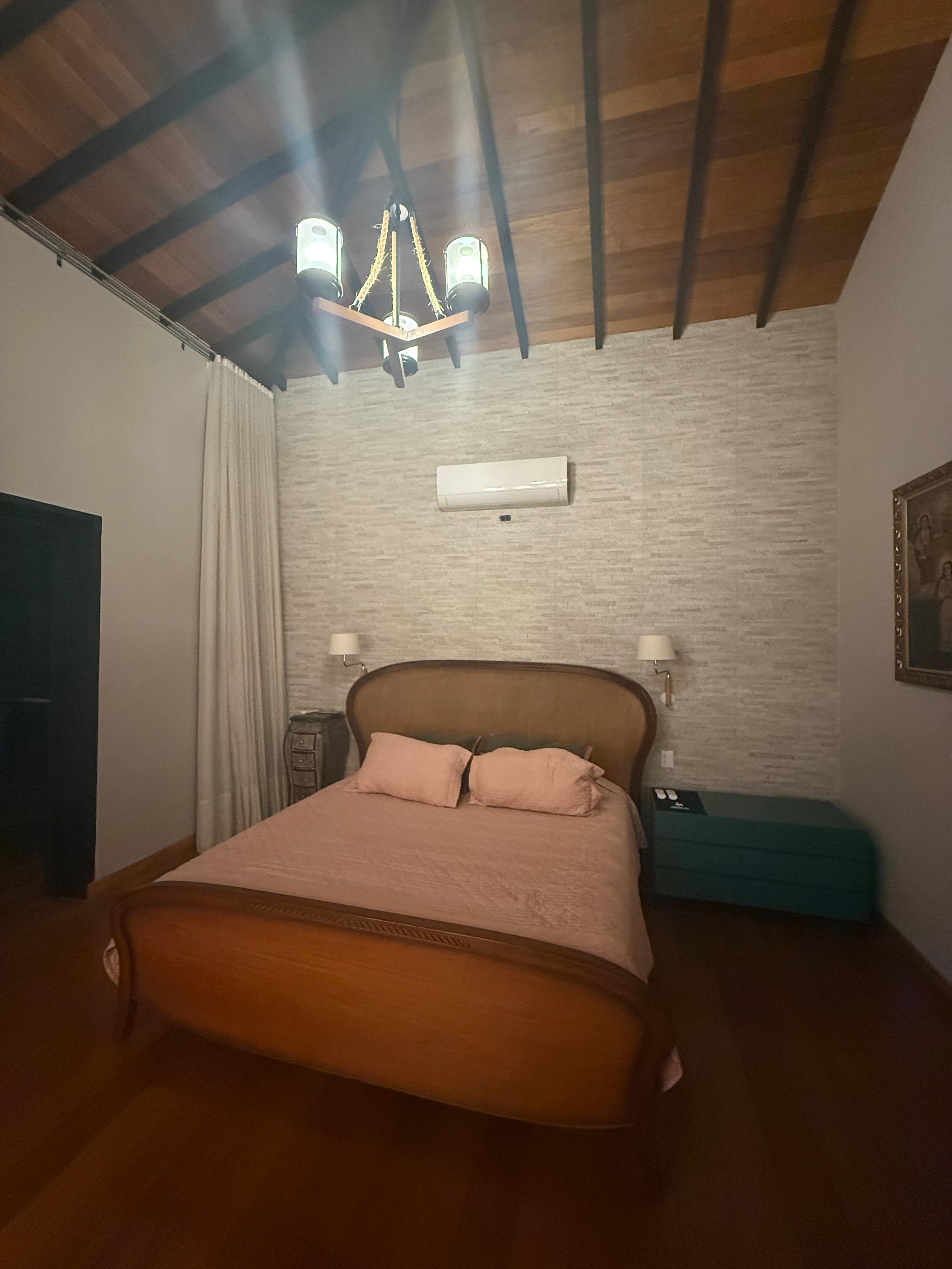 Casa em Condomínio — Quintas dos Ipês