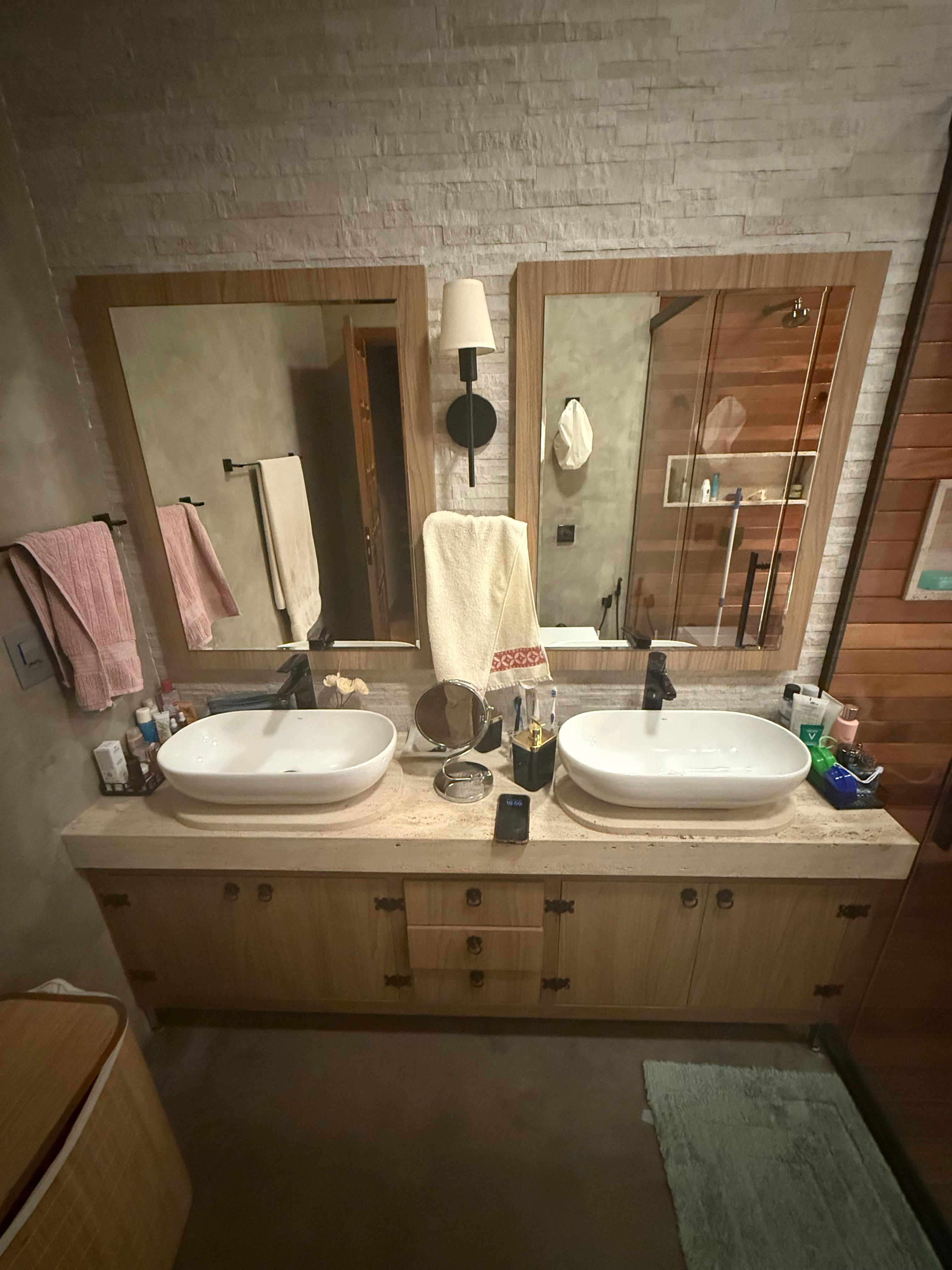 Casa em Condomínio — Quintas dos Ipês