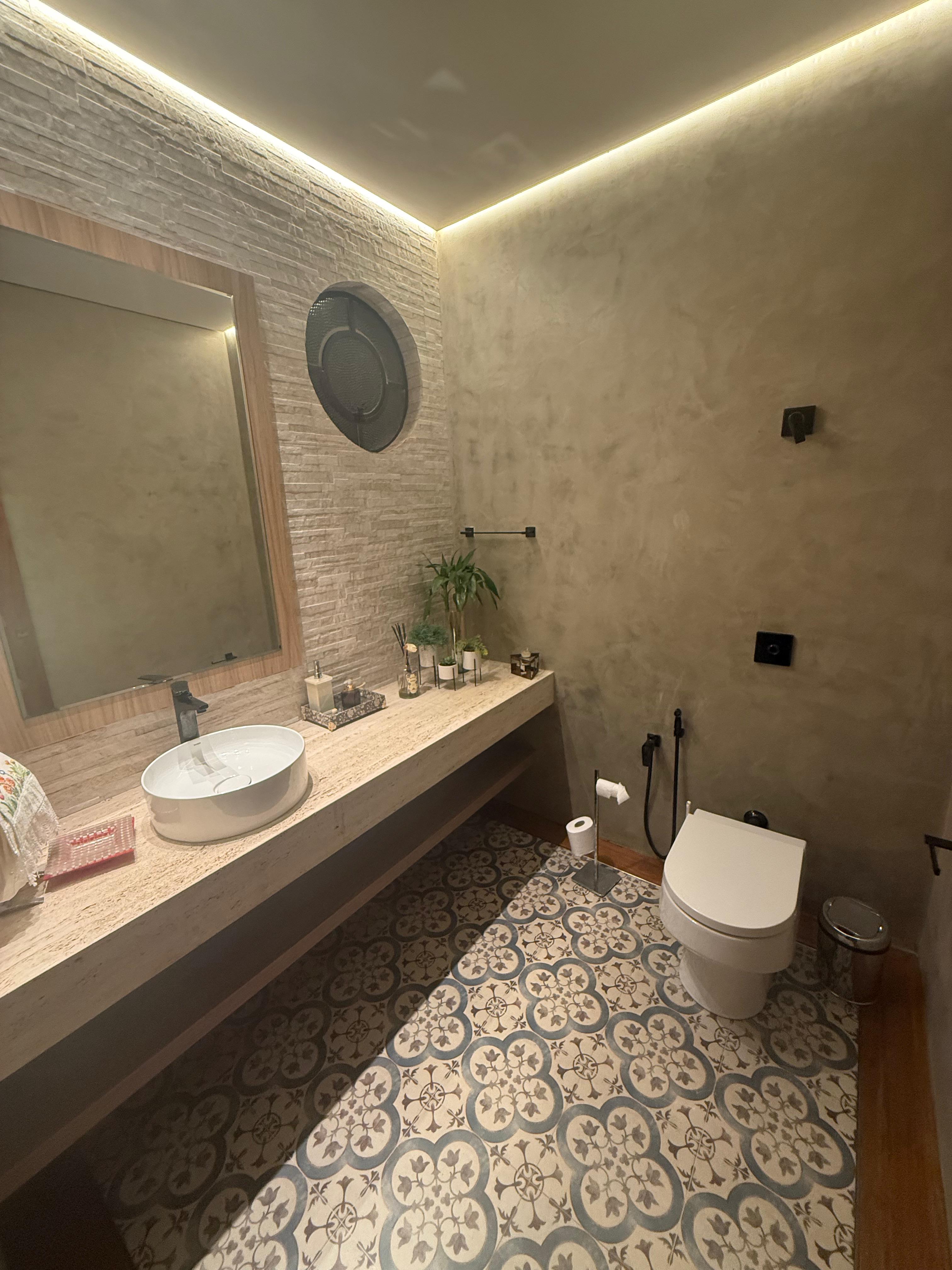 Casa em Condomínio — Quintas dos Ipês