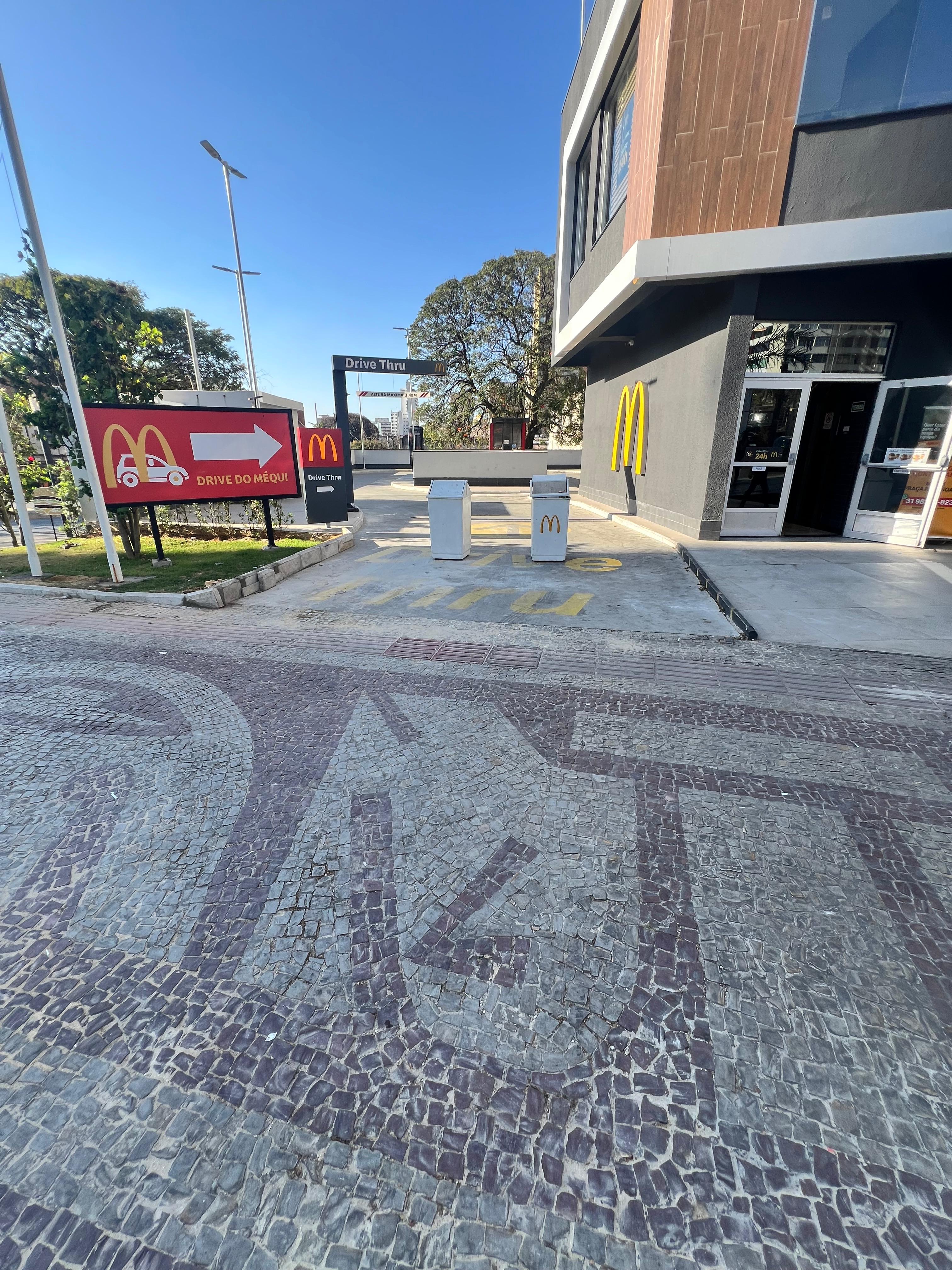 McDonald's — Praça Raul Soares
